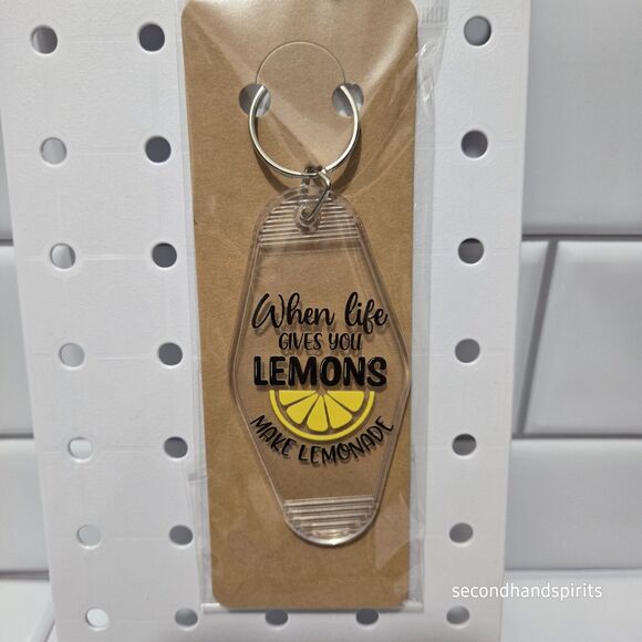 When Life Gives You Lemons Make Lemonade Keychain - Vintage Motel Style Acrylic - Picture 2 of 2
